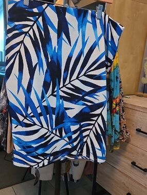 Blue Leaf Print Women's Skirt